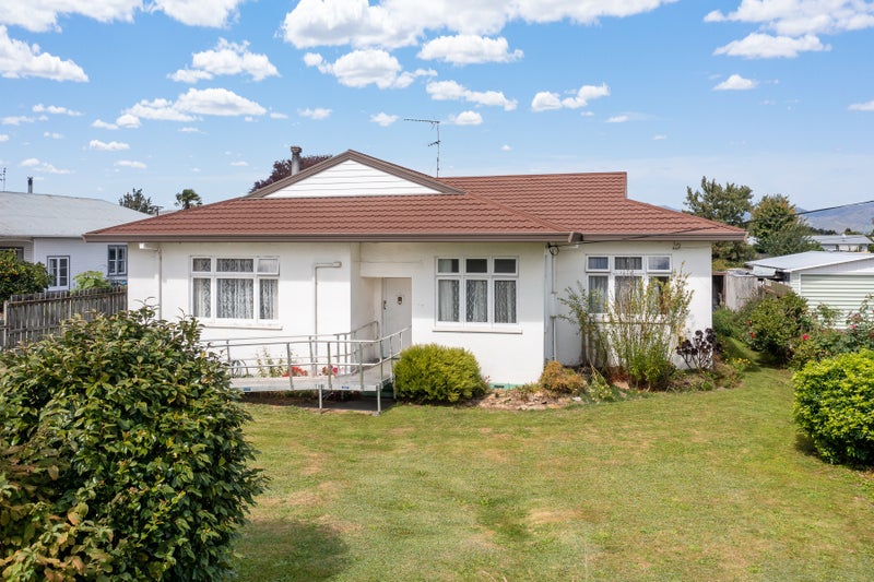 92 Budge Street, Riversdale, Blenheim - Carousel 1