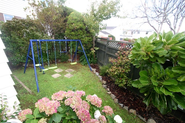 19 Laurel Grove, Maungaraki, Lower Hutt - Carousel 2