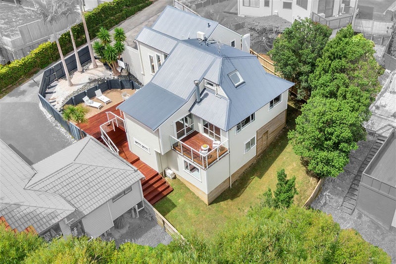 32K Parr Terrace, Castor Bay, Auckland - Carousel 2
