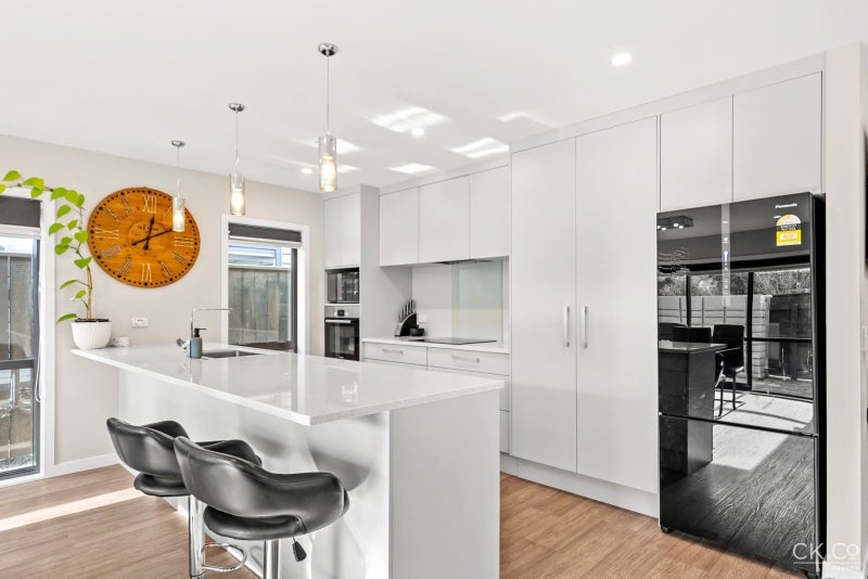 102 Thackeray Street, Trentham, Upper Hutt - Carousel 2