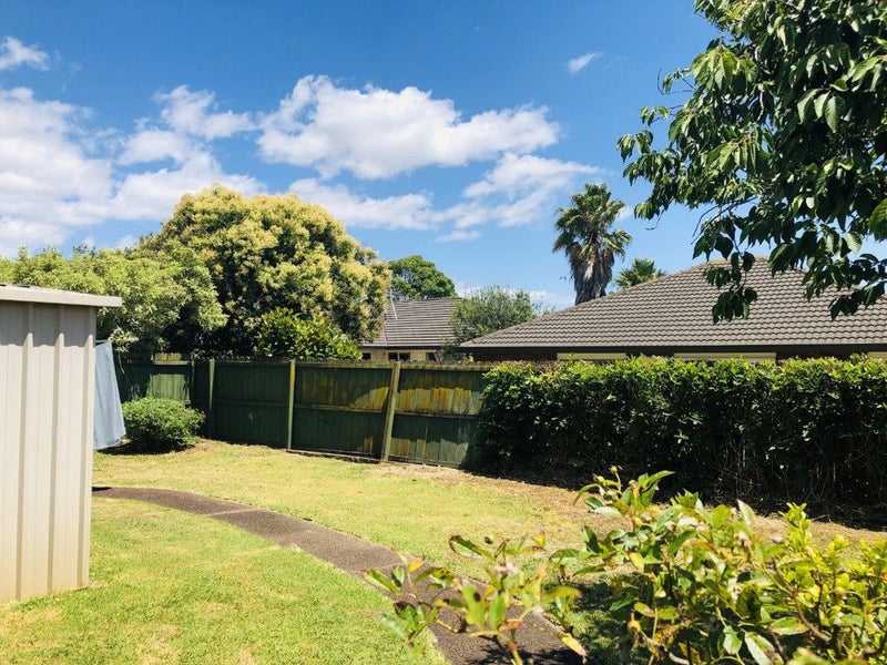 25 Mission View Drive, Northpark, Auckland - Carousel 11