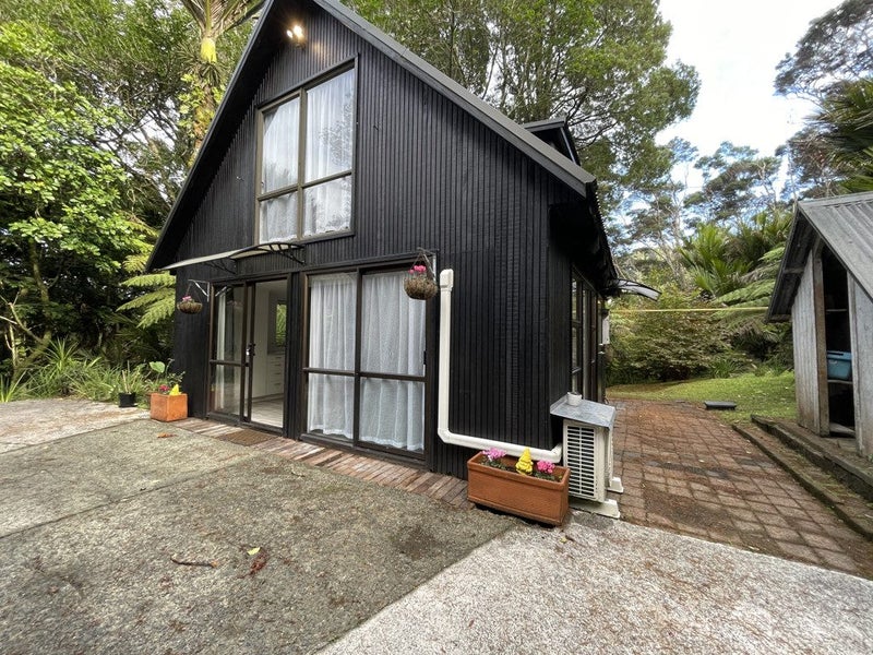57 Tainui Road, Titirangi, Auckland - Carousel 13