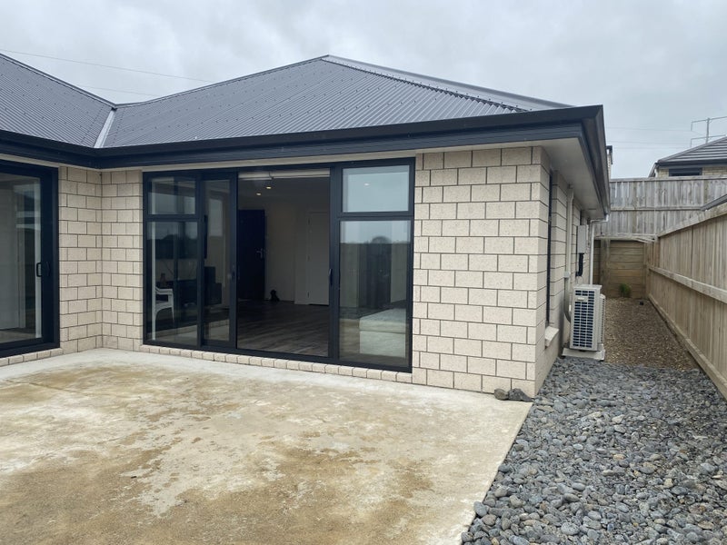 76 Pragma Rise, Huntington, Hamilton - Carousel 21