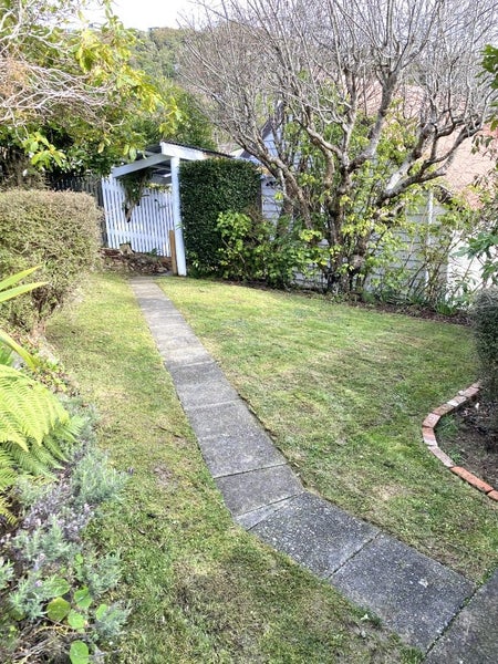 13 Burrows Avenue, Karori, Wellington - Carousel 17
