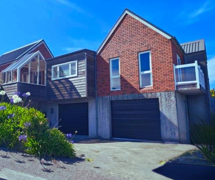 28 Welland Place, Island Bay, Wellington - Carousel 2