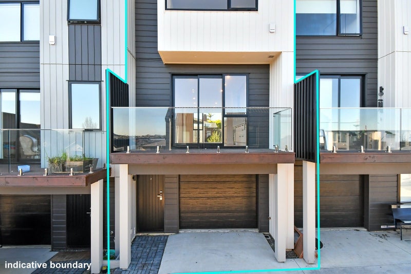 2/14 Ayr Road, Pakuranga, Auckland - Carousel 2