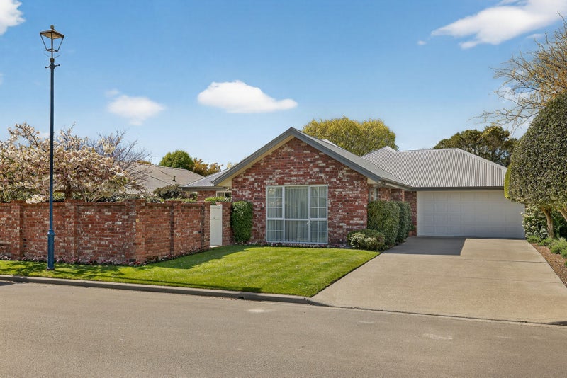 8 Avon Gate, Russley, Christchurch - Carousel 1