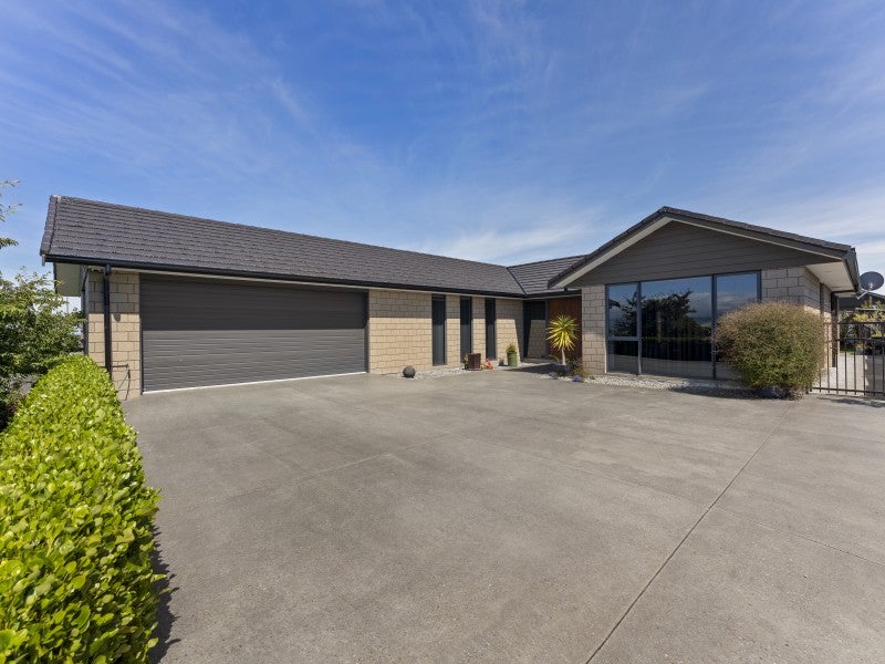 58 Parnell Heights Drive, Kelvin Grove, Palmerston North - Carousel 1
