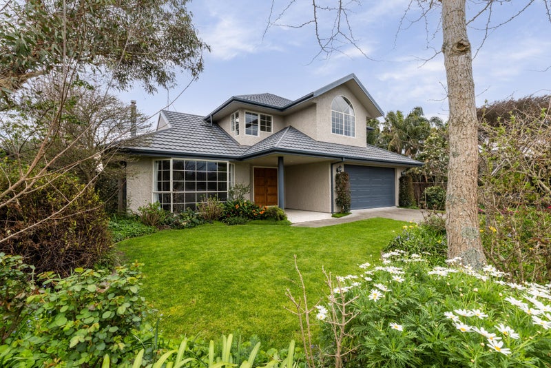 70 Whiting Crescent, Greenmeadows, Napier - Carousel 1