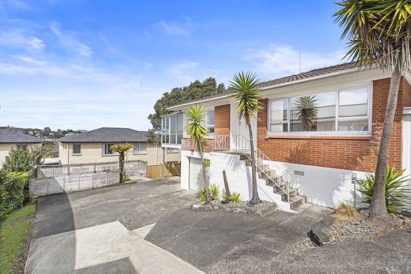 2/167 Forrest Hill Road, Forrest Hill, Auckland - Carousel 1