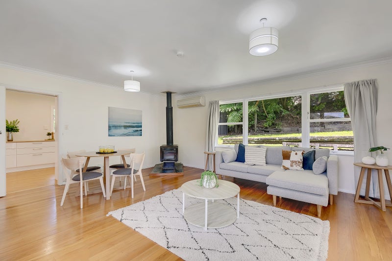 15 Forglen Place, Tawa, Wellington - Carousel 1