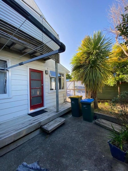 24 Steyne Avenue, Plimmerton, Porirua - Carousel 2