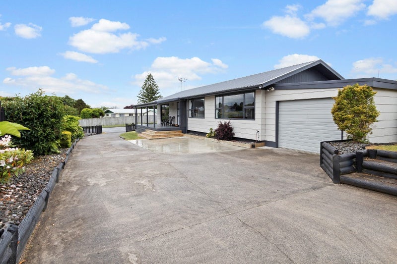 85 Amanda Avenue, Dinsdale, Hamilton - Carousel 2