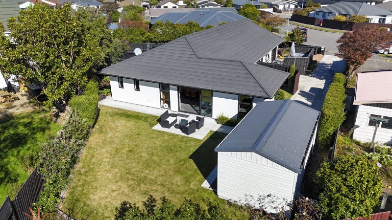 2/8 Hurst Place, Parklands, Christchurch - Carousel 2