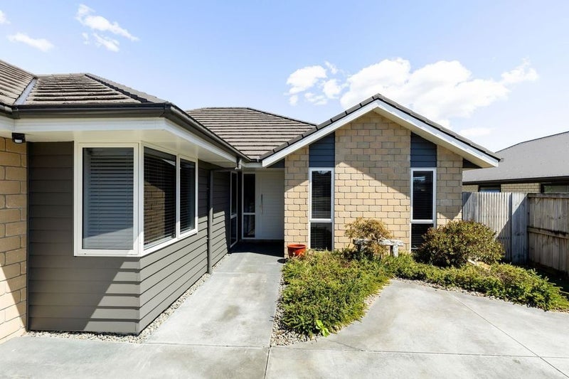 11 Buckley Way, Flagstaff, Hamilton - Carousel 1