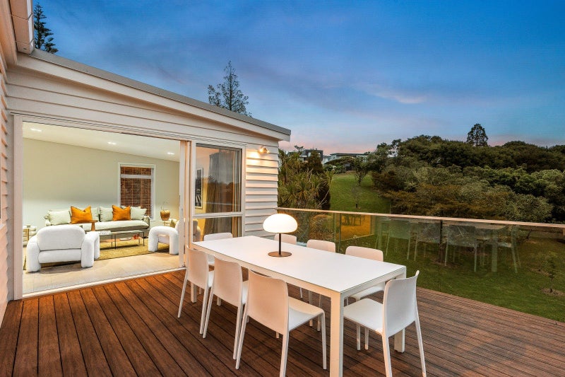 39A Ripon Crescent, Meadowbank, Auckland - Carousel 2