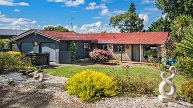 79 Fisher Terrace, Kamo, Whangarei - Carousel 1