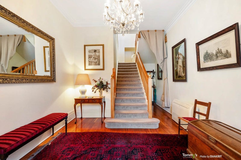 64 Hill Street, Thorndon, Wellington - Carousel 1