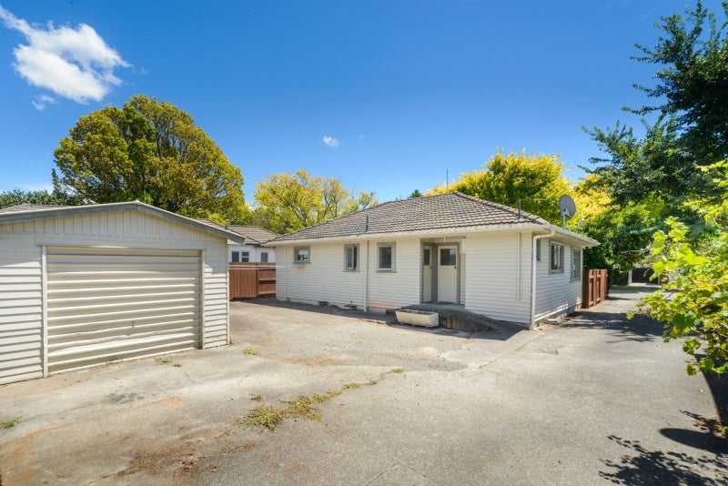 26 Keeling Street, West End, Palmerston North - Carousel 23