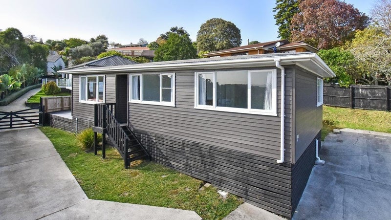 32A Barberton Terrace, Red Hill, Papakura - Carousel 1
