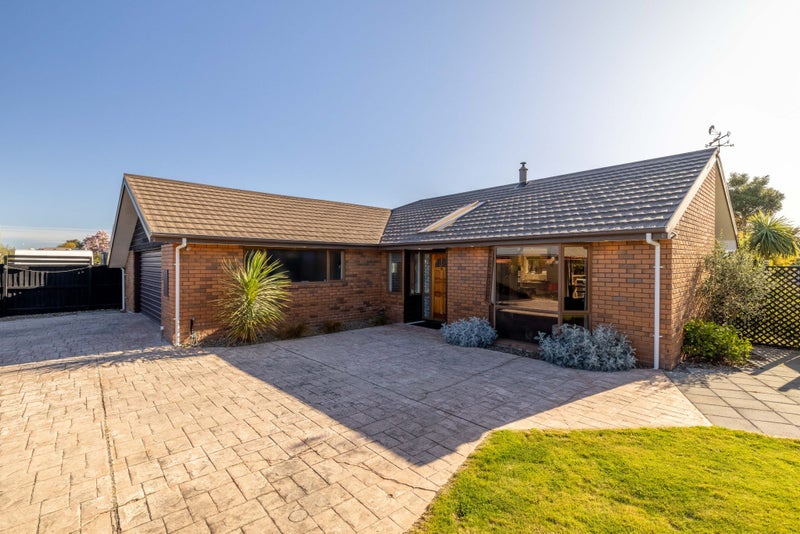 144 Inwoods Close, Parklands, Christchurch - Carousel 1