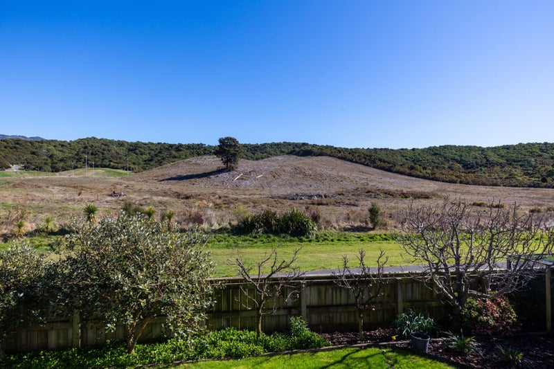 21 Glentui Place, Waikawa, Picton - Carousel 2