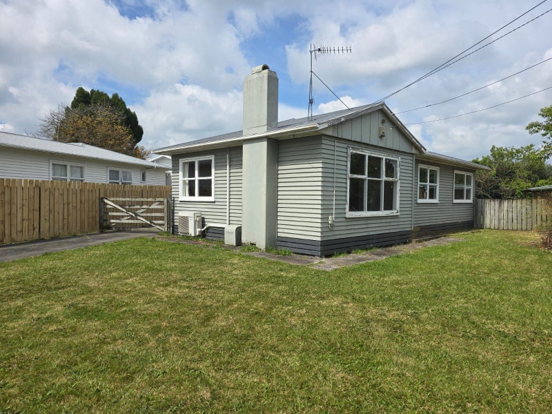 31 Helena Road, Hillcrest, Hamilton - Carousel 1