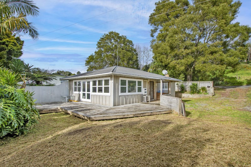 7 Beacondale Place, Kamo, Whangarei - Carousel 1