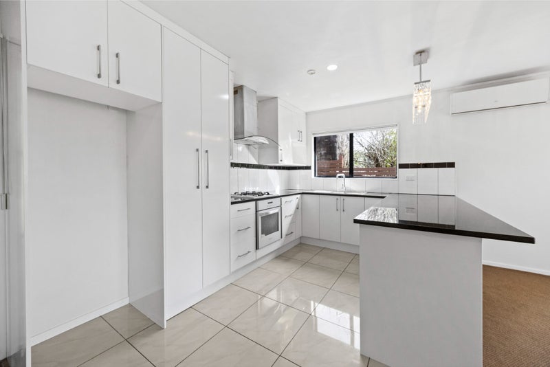 46A Kelman Road, Kelston, Auckland - Carousel 2