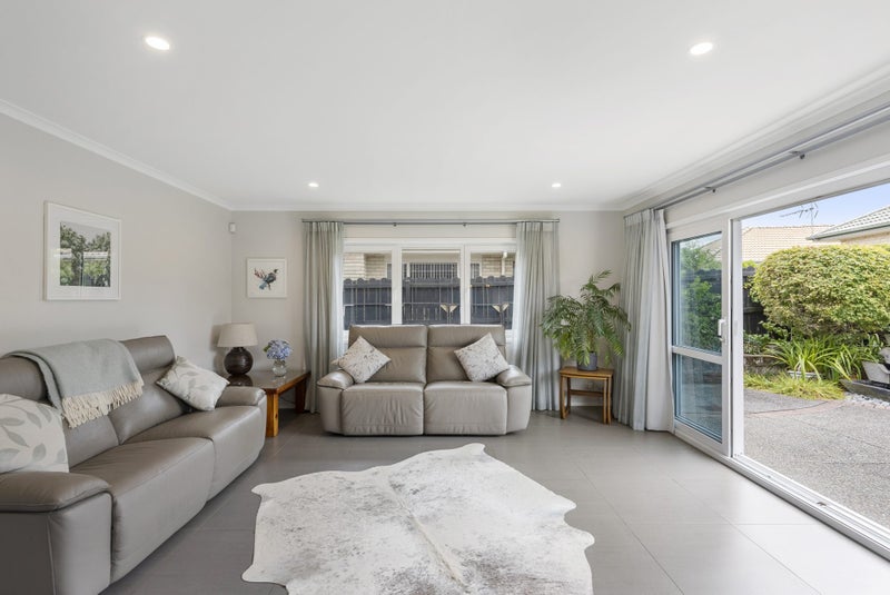 17A Montecito Place, Golflands, Auckland - Carousel 2