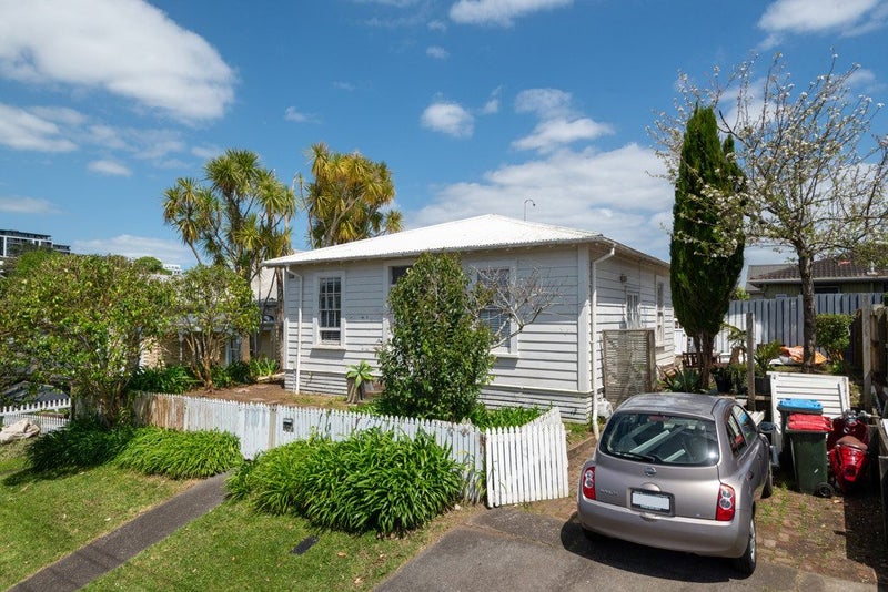 42A Sussex Street, Grey Lynn, Auckland - Carousel 2