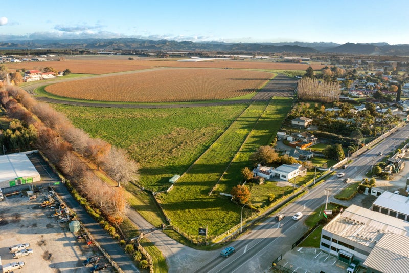 76 Main Road, Makaraka, Gisborne - Carousel 1