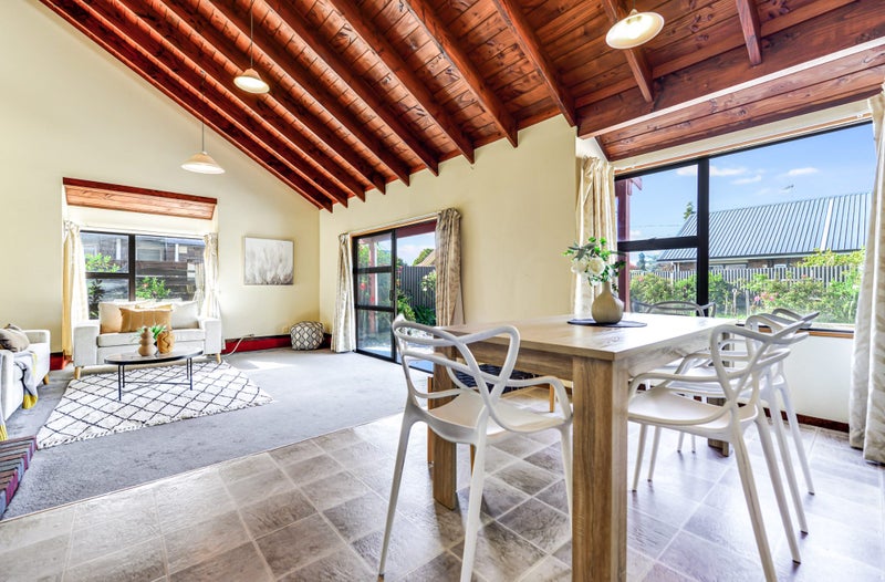 247B Dey Street, Hamilton East, Hamilton - Carousel 23