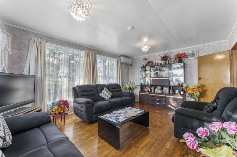 46 Caravelle Close, Mangere, Auckland - Carousel 2