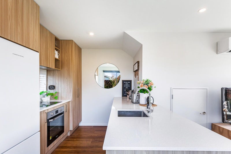 2/66 Metcalfe Road, Ranui, Auckland - Carousel 1