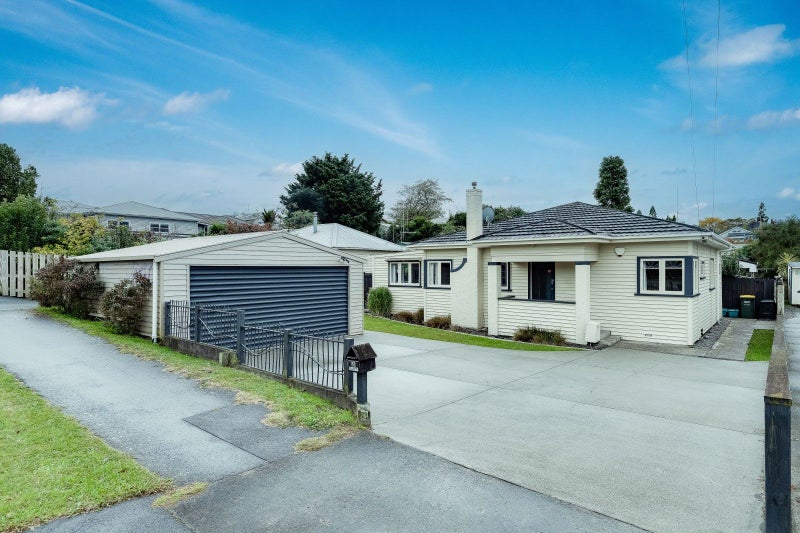 20 Rata Street, Maeroa, Hamilton - Carousel 1