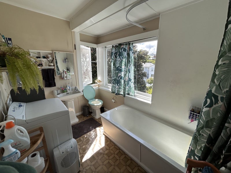 119 Hataitai Road, Hataitai, Wellington - Carousel 9