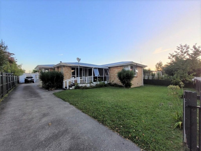 48 Insoll Avenue, Enderley, Hamilton - Carousel 1