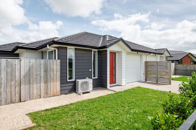 12/17 North Ridge Drive, Rototuna North, Hamilton - Carousel 1