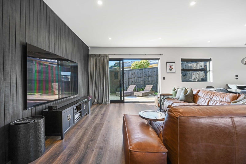 22 Maanihi Drive, Rototuna North, Hamilton - Carousel 2