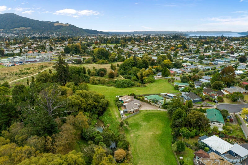 19B Peachgrove Terrace, Hillcrest, Rotorua - Carousel 26