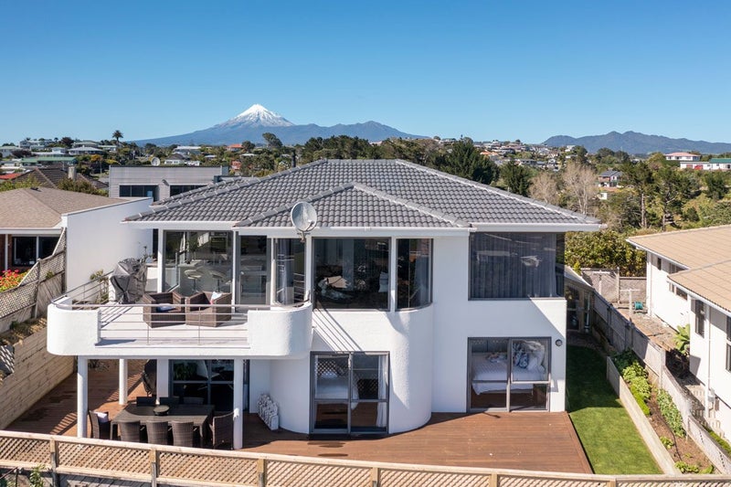 12C Parris Street, Moturoa, New Plymouth - Carousel 2