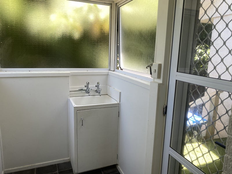 2/46 Felton Mathew Avenue, St Johns, Auckland - Carousel 11