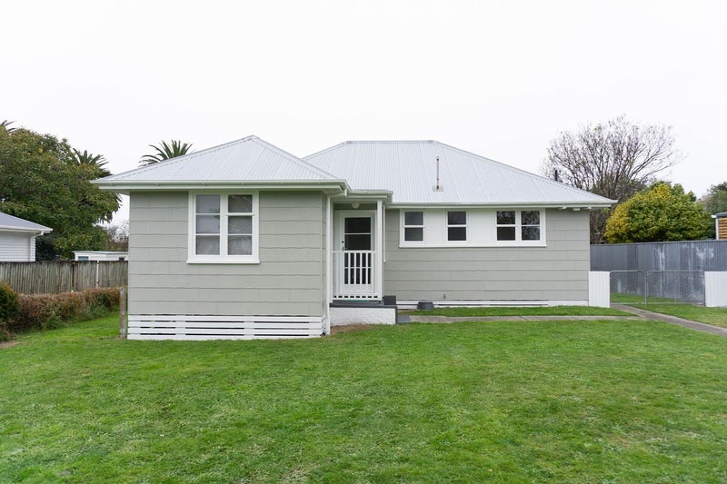 36 Crewe Crescent, Hokowhitu, Palmerston North - Carousel 1