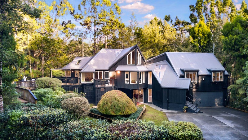 19 Fawcett road, Laingholm, Waitakere - Carousel 1