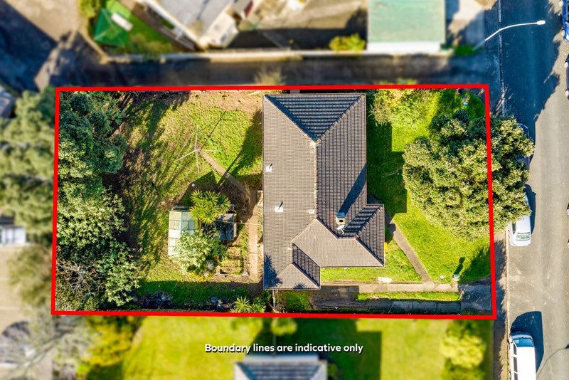 53 Greenslade Crescent, Northcote, Auckland - Carousel 1