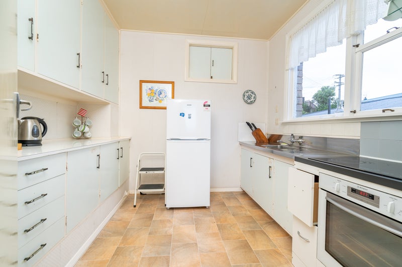 22 Eastbank Street, Waverley, Dunedin - Carousel 2