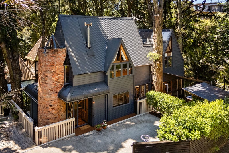 25A Moore Street, Hillcrest, Auckland - Carousel 1