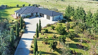 9 Coach Road, Papakura - Carousel 1