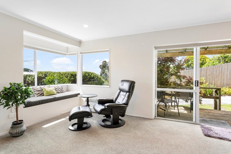 15 Sealy Road, Torbay, Auckland - Carousel 2